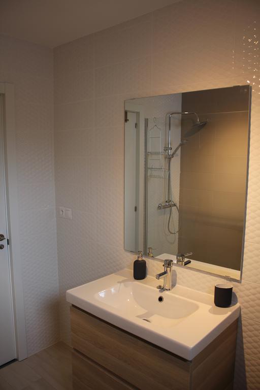 דירות בנאלמדנה Apartamento Turistico Pueblo Evita מראה חיצוני תמונה
